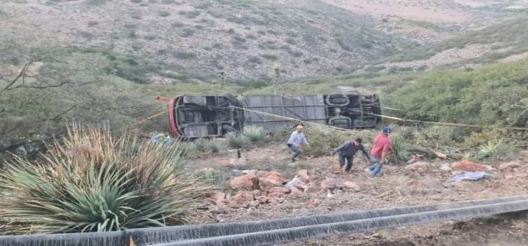 9 las víctimas del accidente en la carretera San Luis Potosí-Lagos
