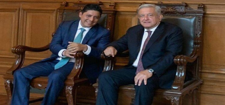 Los fuertes lazos con AMLO y el Gobierno Federal, es presumido por Ricardo Gallardo Cardona