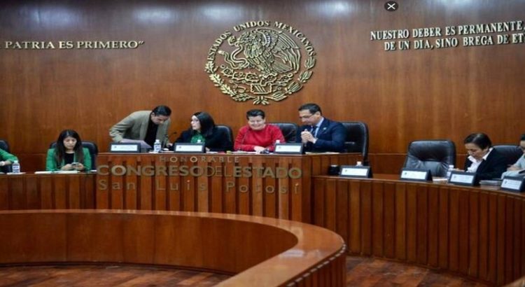 Prevén renuncias tras comparecencias en el Congreso en SLP