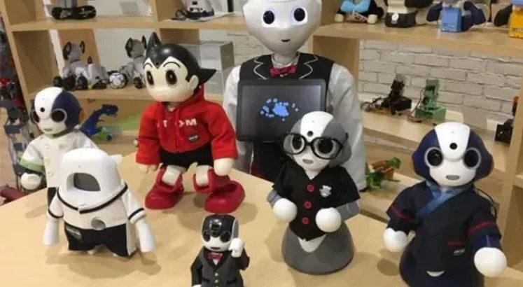 ¿Ya le compraste ropita a tu robot?