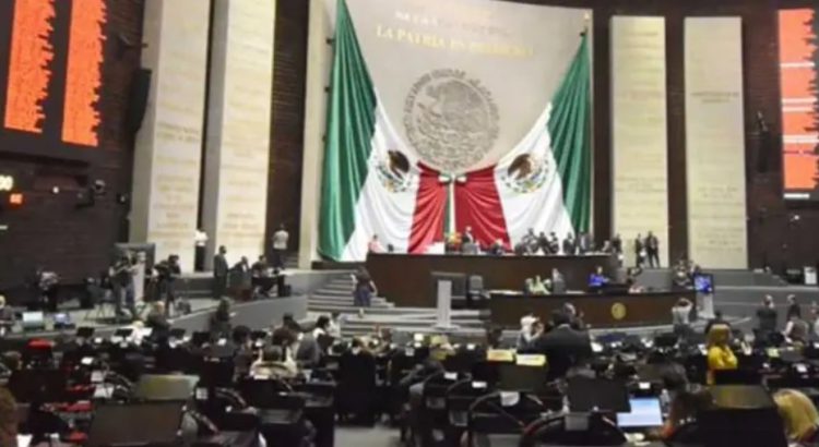 Van 467 diputados y 88 senadores por la reelección