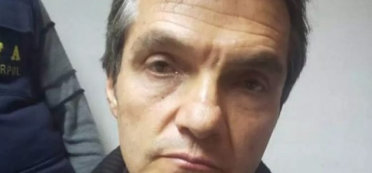 Suspenden «ficha roja» de Interpol contra Carlos Ahumada