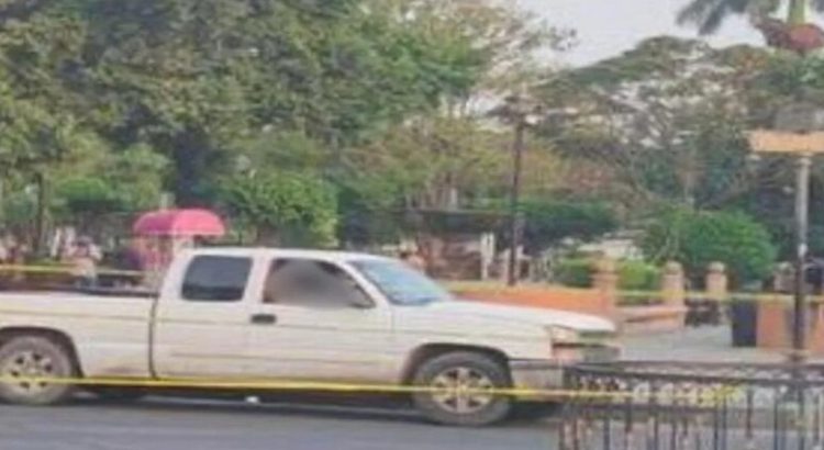 Son abandonados cuatro cuerpos en una camioneta en San Luis Potosí