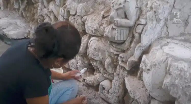 Relieve de estuco hallado en Dzibanché-Kinichná muestra importancia y poder de la dinastía maya Kaanu`l Relieve de estuco hallado en Dzibanché-Kinichná muestra importancia y poder de la dinastía maya Kaanu`l
