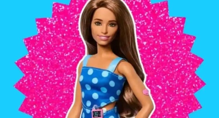 Presenta Mattel la primera Barbie con diabetes tipo 1
