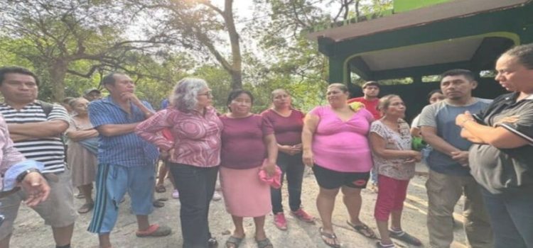 El partido de Morena entrega apoyo a los afectados por lluvias en la Huasteca