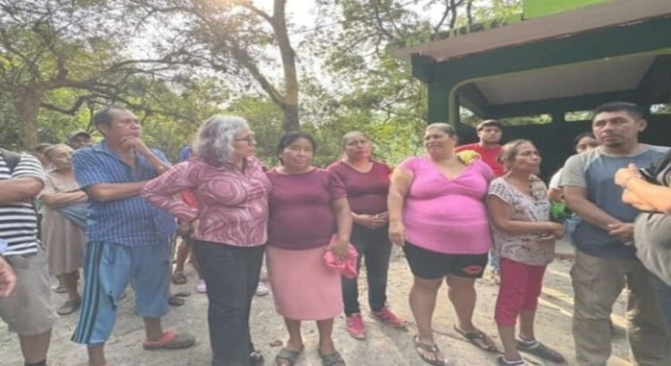 El partido de Morena entrega apoyo a los afectados por lluvias en la Huasteca El partido de Morena entrega apoyo a los afectados por lluvias en la Huasteca