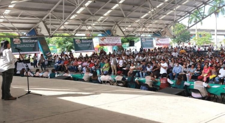 En los estados de Veracruz, Puebla, Querétaro y San Luis Potosí da inicio la entrega del primer apoyo a personas afectadas por las lluvias En los estados de Veracruz, Puebla, Querétaro y San Luis Potosí da inicio la entrega del primer apoyo a personas afectadas por las lluvias