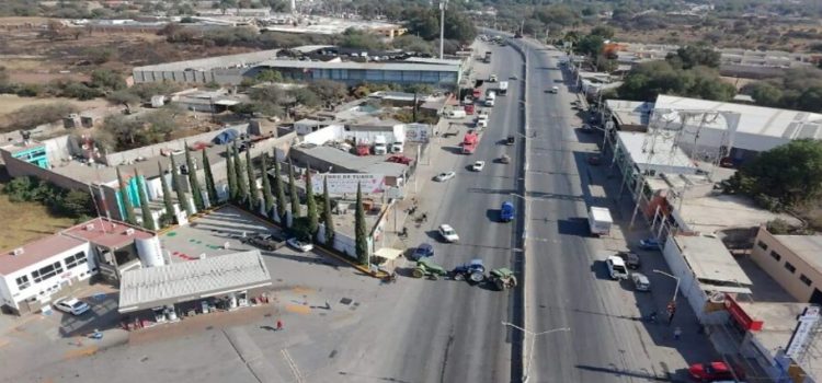 El megabloqueo de transportistas y campesinos en San Luis Potosí