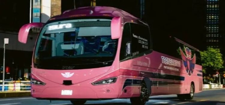 Un autobús de una empresa turística de Puebla es baleado en el estado de San Luis Potosí